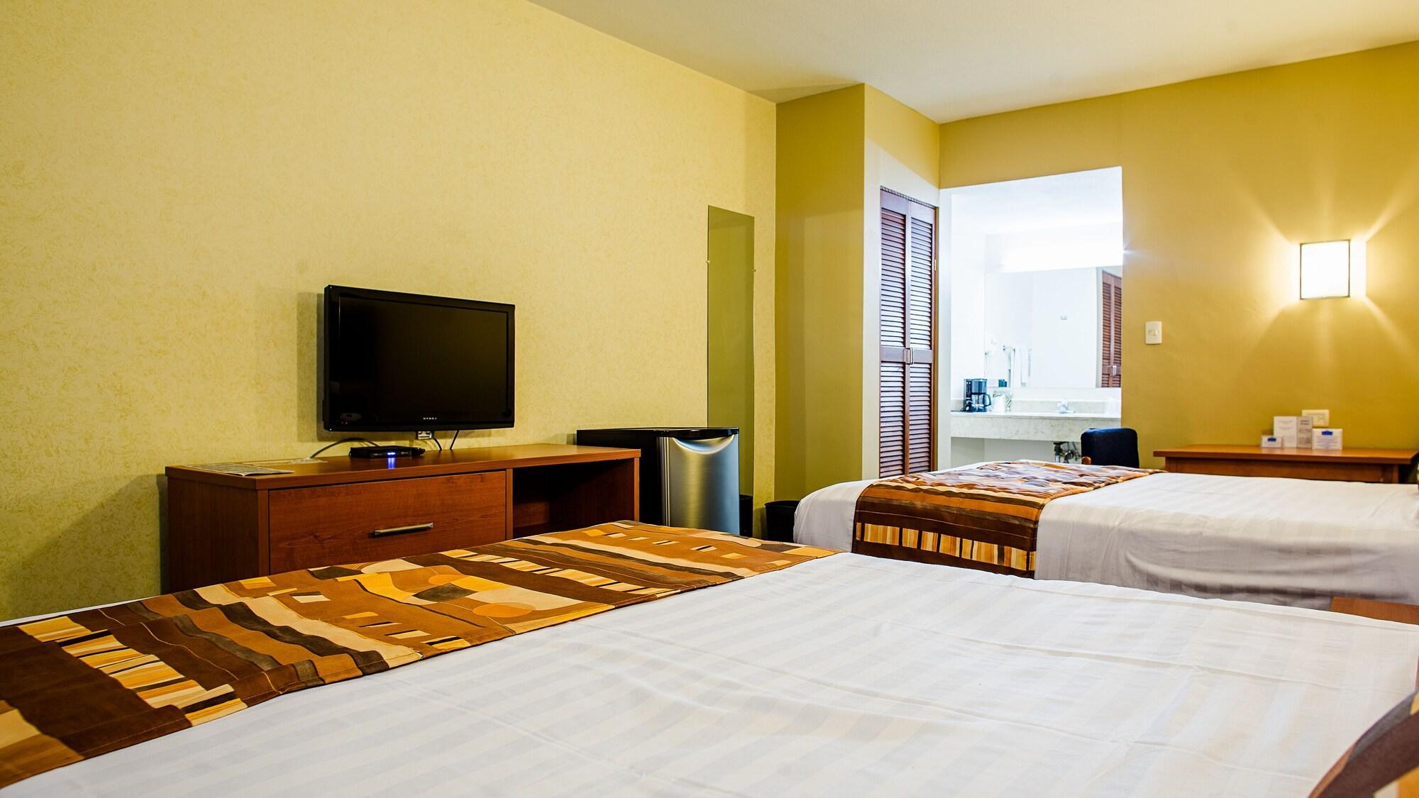American Inn Hotel & Suites Parral Εξωτερικό φωτογραφία