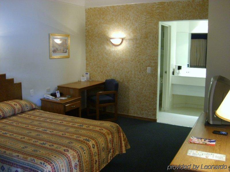 American Inn Hotel & Suites Parral Εξωτερικό φωτογραφία